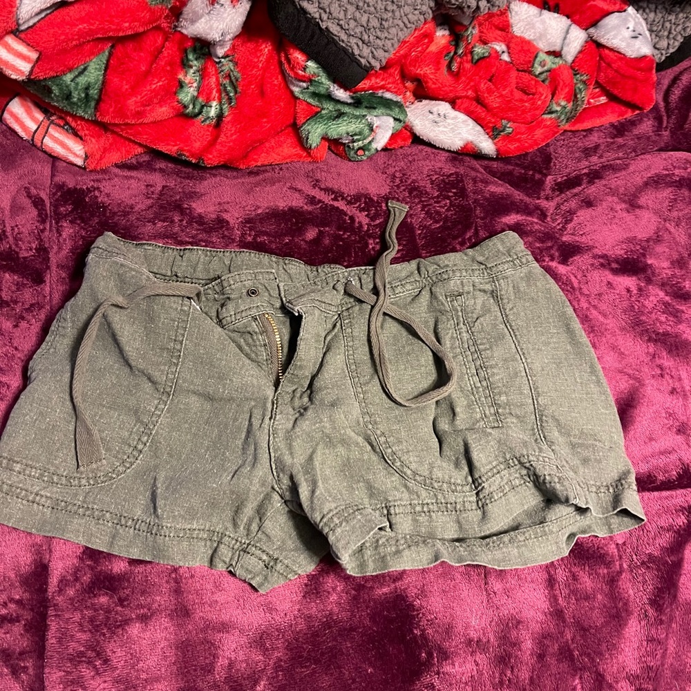 Shorts - Picture 2 of 2